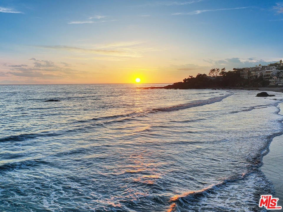 31376 Broad Beach Road Malibu, CA 90265 - Photo 19 of 26 a view of an ocean