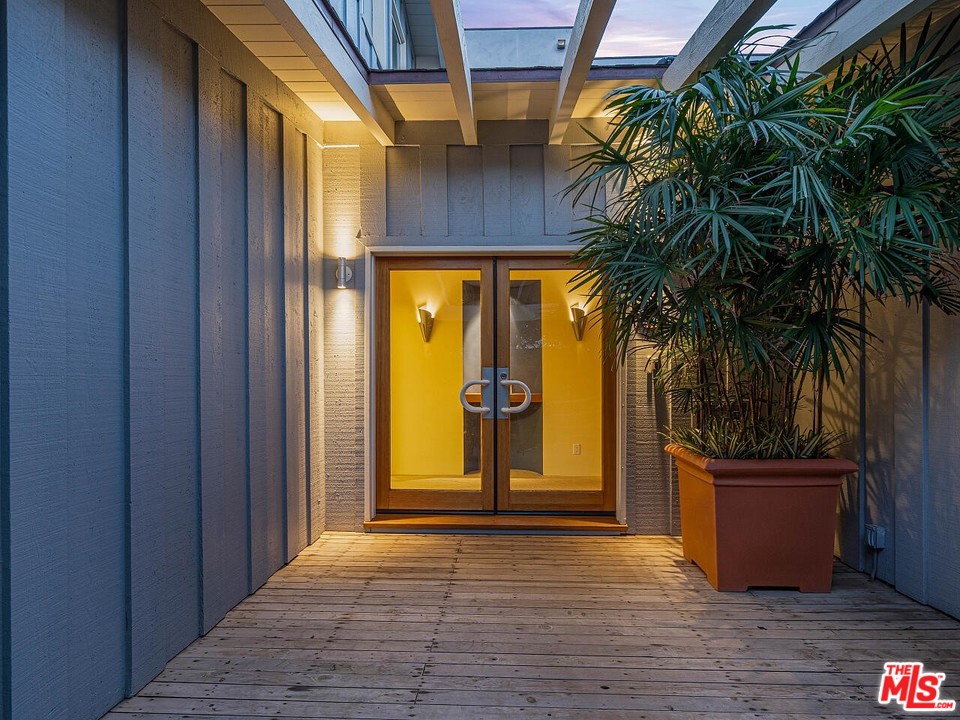 31376 Broad Beach Road Malibu, CA 90265 - Photo 23 of 26