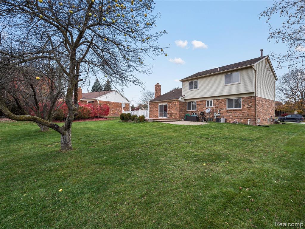 305 Torrent Court Rochester Hills, MI 48307 - Photo 35 of 36