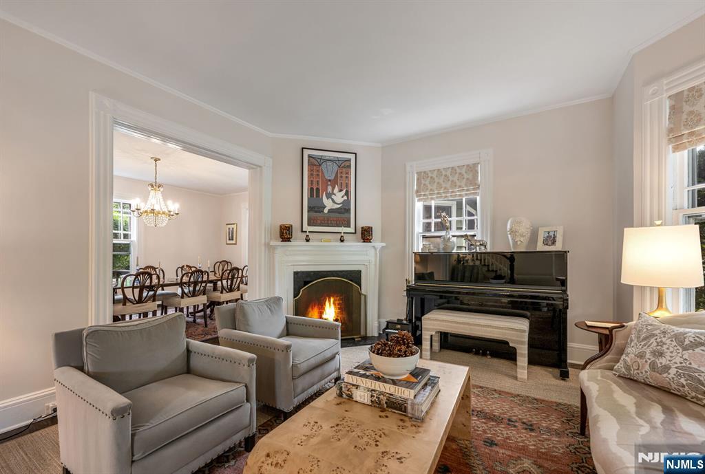 123 Liberty Street Ridgewood, NJ 07450 - Photo 9 of 44