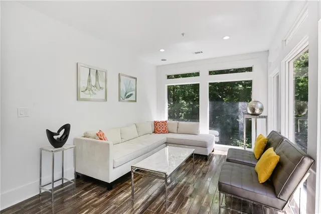 $10,500 | 6550 Powers Ferry Road Northwest, Atlanta, GA 30339