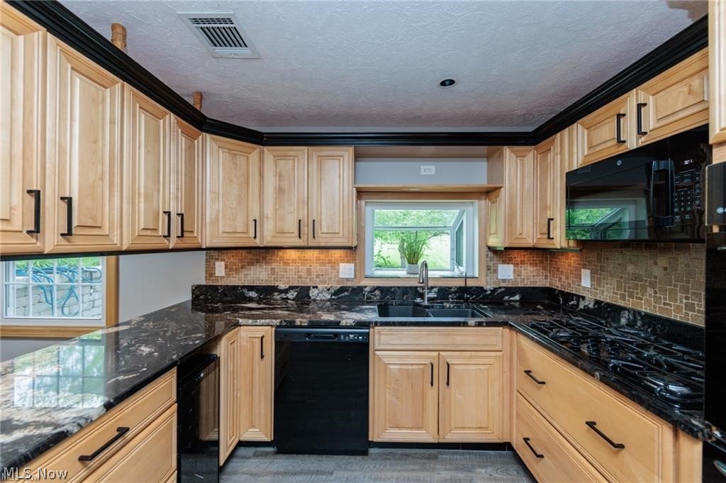 7981 Mulberry Road Chesterland, OH 44026 - Photo 3 of 23 Gallery Image 3