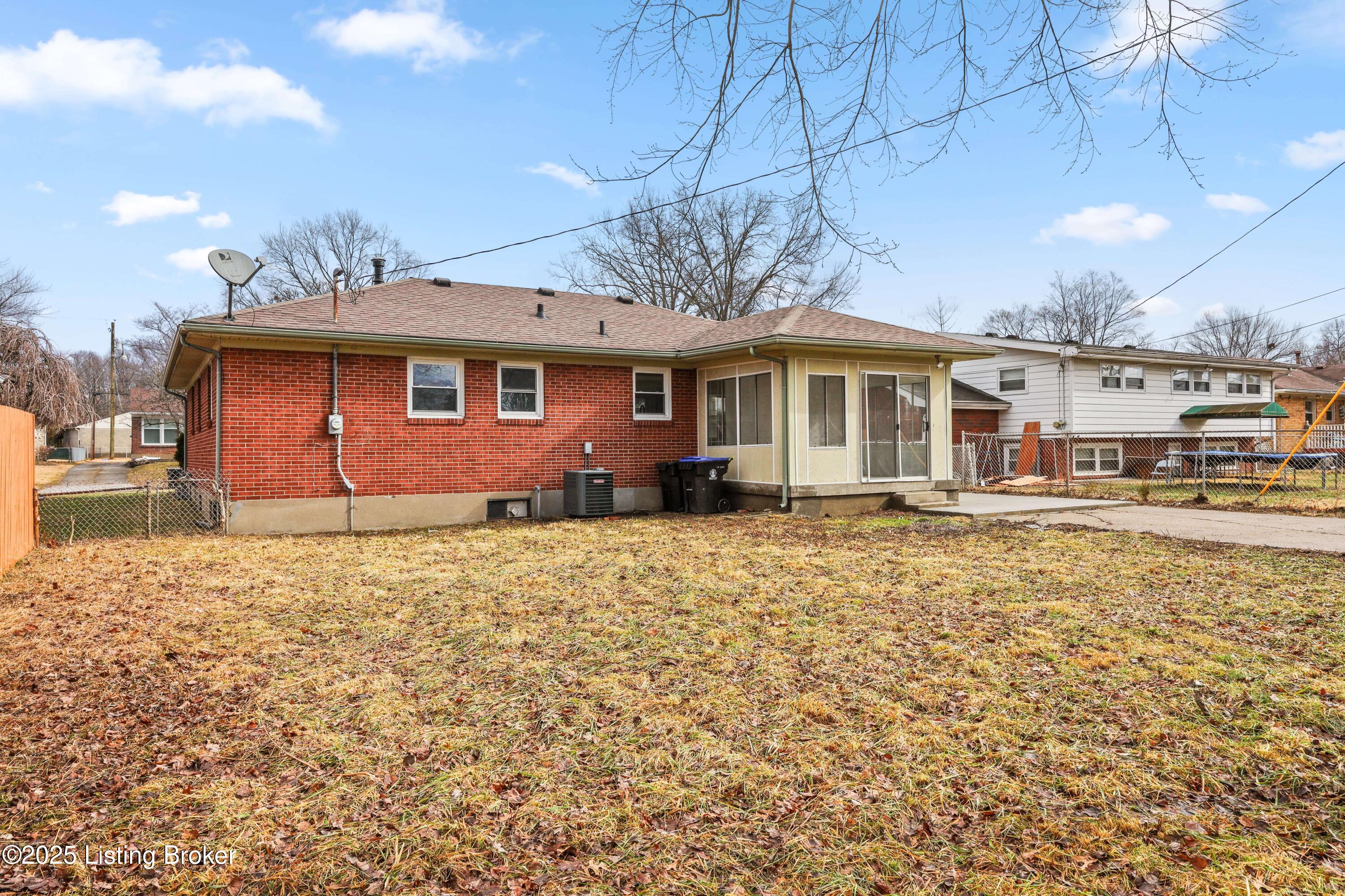 3816 Chatham Road Louisville, KY 40218 - Photo 26 of 30 EOSR9380