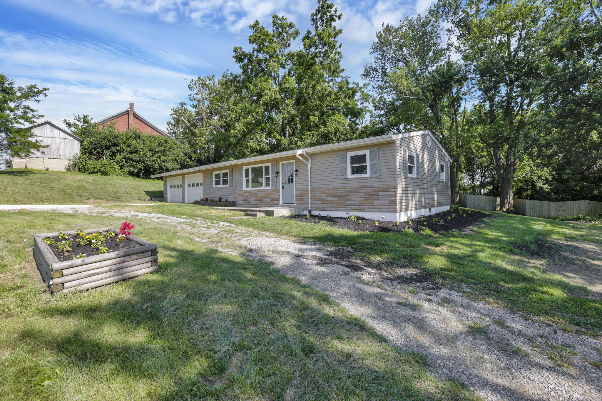 10545 Lancaster-Circleville Road Southwest Amanda, OH 43102 - Photo 2 of 22 5-web-or-mls-_S5A1207