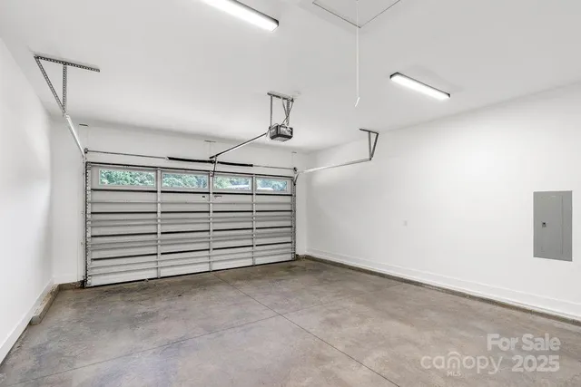 $339,000 | 697 South Grove Street, Lincolnton, NC 28092