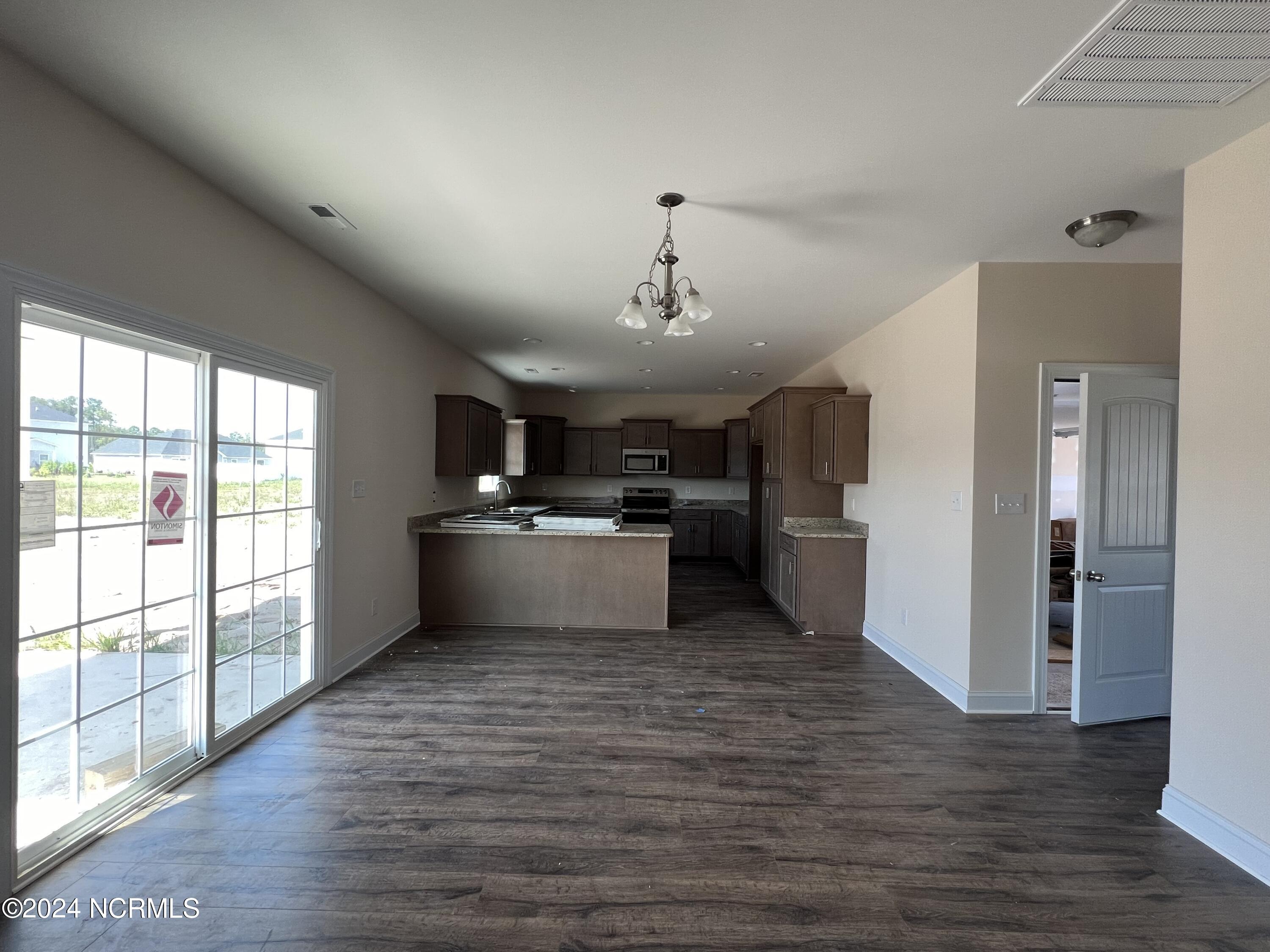 3000 Sharpnose Street New Bern, NC 28562 - Photo 30 of 51 IMG_6236