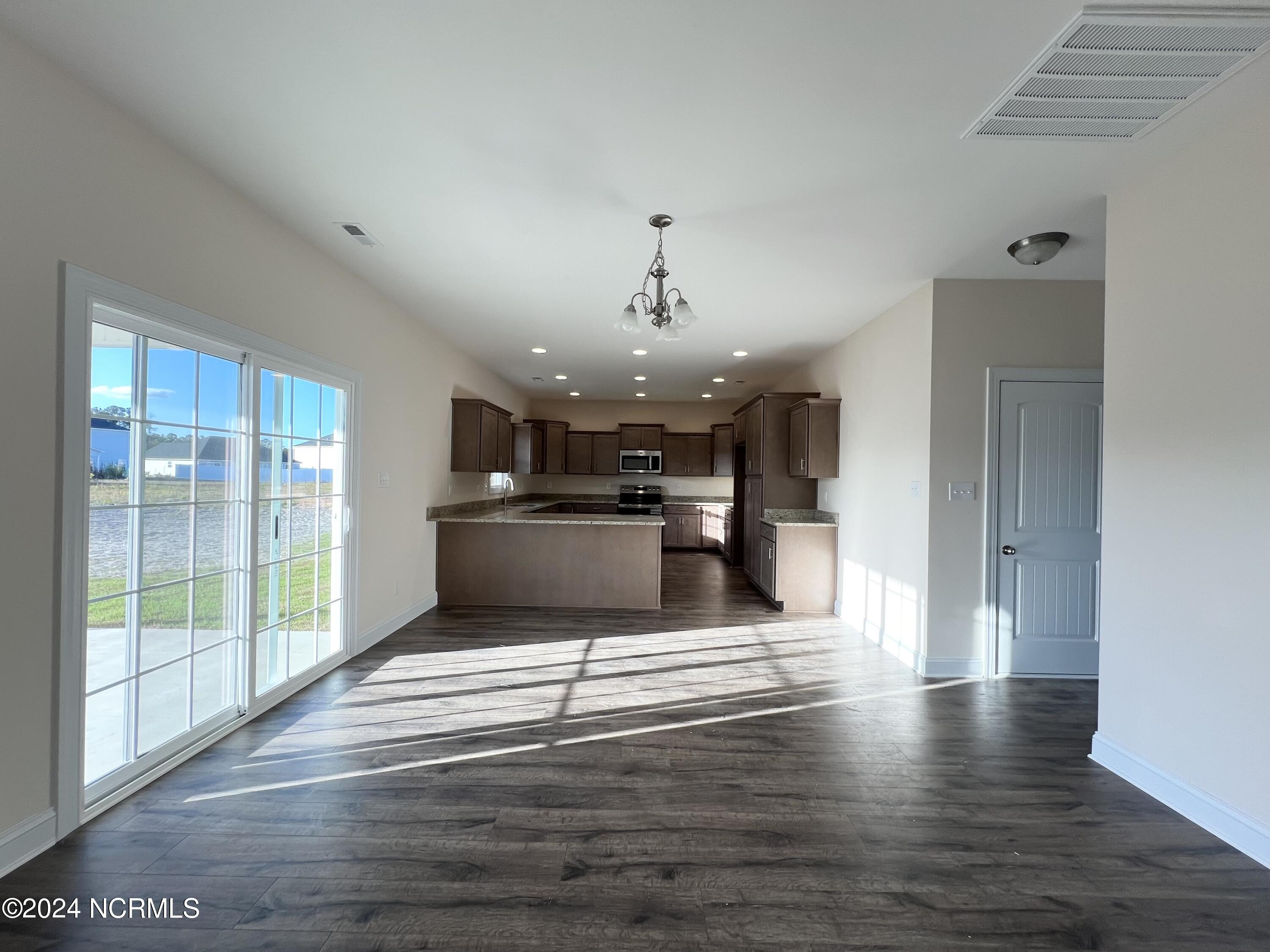 3000 Sharpnose Street New Bern, NC 28562 - Photo 8 of 51 IMG_6654