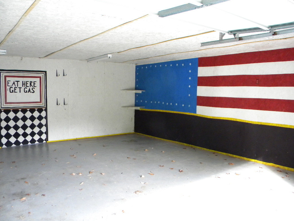 6400 Foxfire Road Catawba, VA 24070 - Photo 3 of 13 a view of room with window