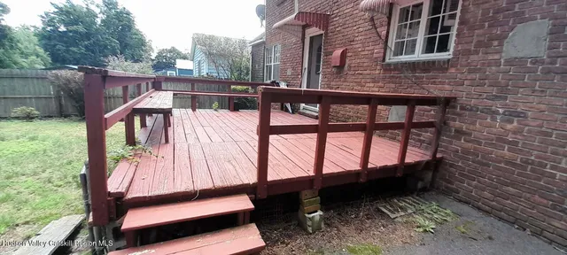 a view of walk in closet