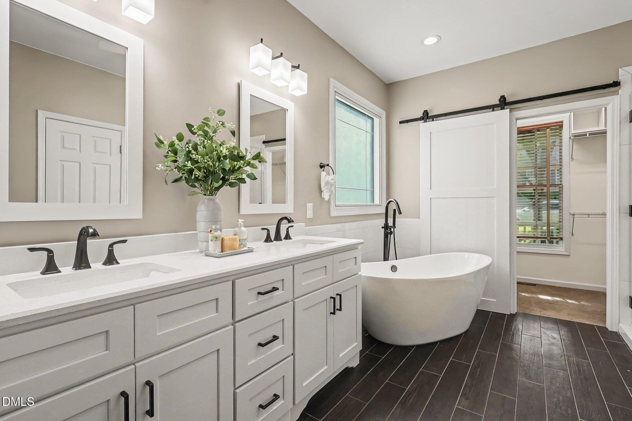 4013 Red Grape Drive Raleigh, NC 27607 - Photo 15 of 27 017_file_2963