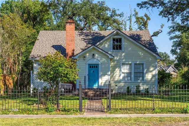 $320,000 | 515 Moss Street, Lake Charles, LA 70601