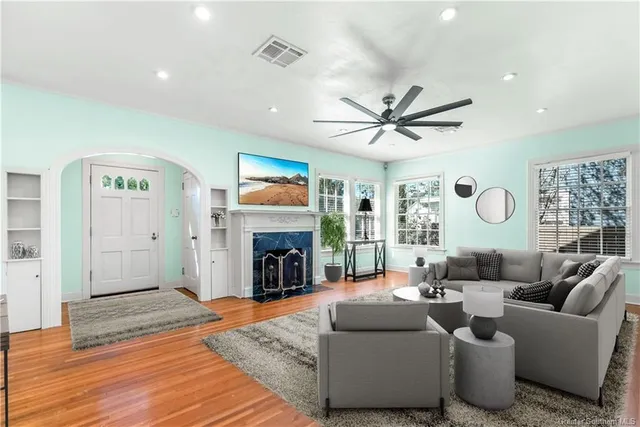 $320,000 | 515 Moss Street, Lake Charles, LA 70601