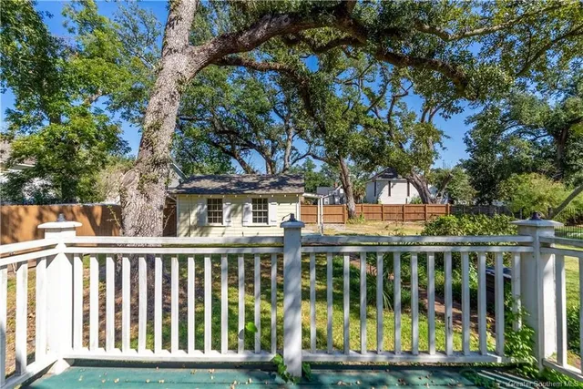 $320,000 | 515 Moss Street, Lake Charles, LA 70601