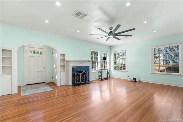 $320,000 | 515 Moss Street, Lake Charles, LA 70601