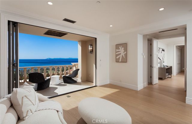 $17,800,000 | 38 Pelican Crest Drive, Newport Coast, CA 92657