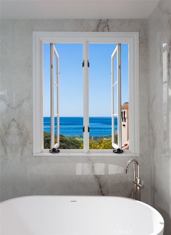 $17,800,000 | 38 Pelican Crest Drive, Newport Coast, CA 92657