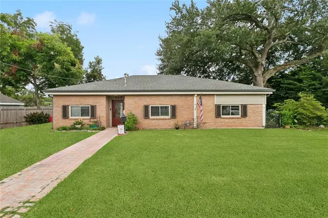 $374,000 | 147 Joy Street, River Ridge, LA 70123