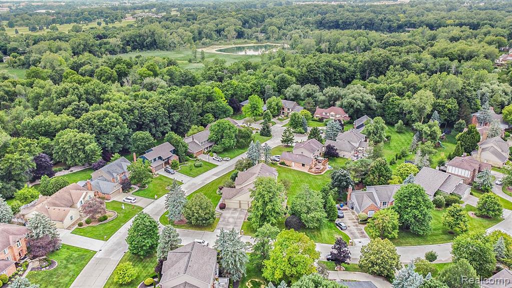 926 Stanford Circle Rochester Hills, MI 48309 - Photo 40 of 46