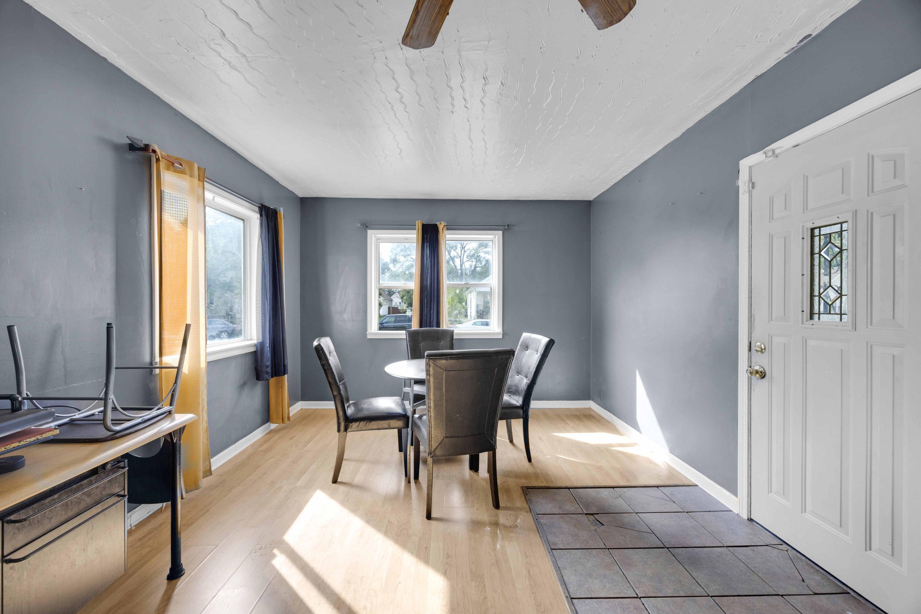 951 Wilcox Street Hammond, IN 46320 - Photo 3 of 18 3000x2000