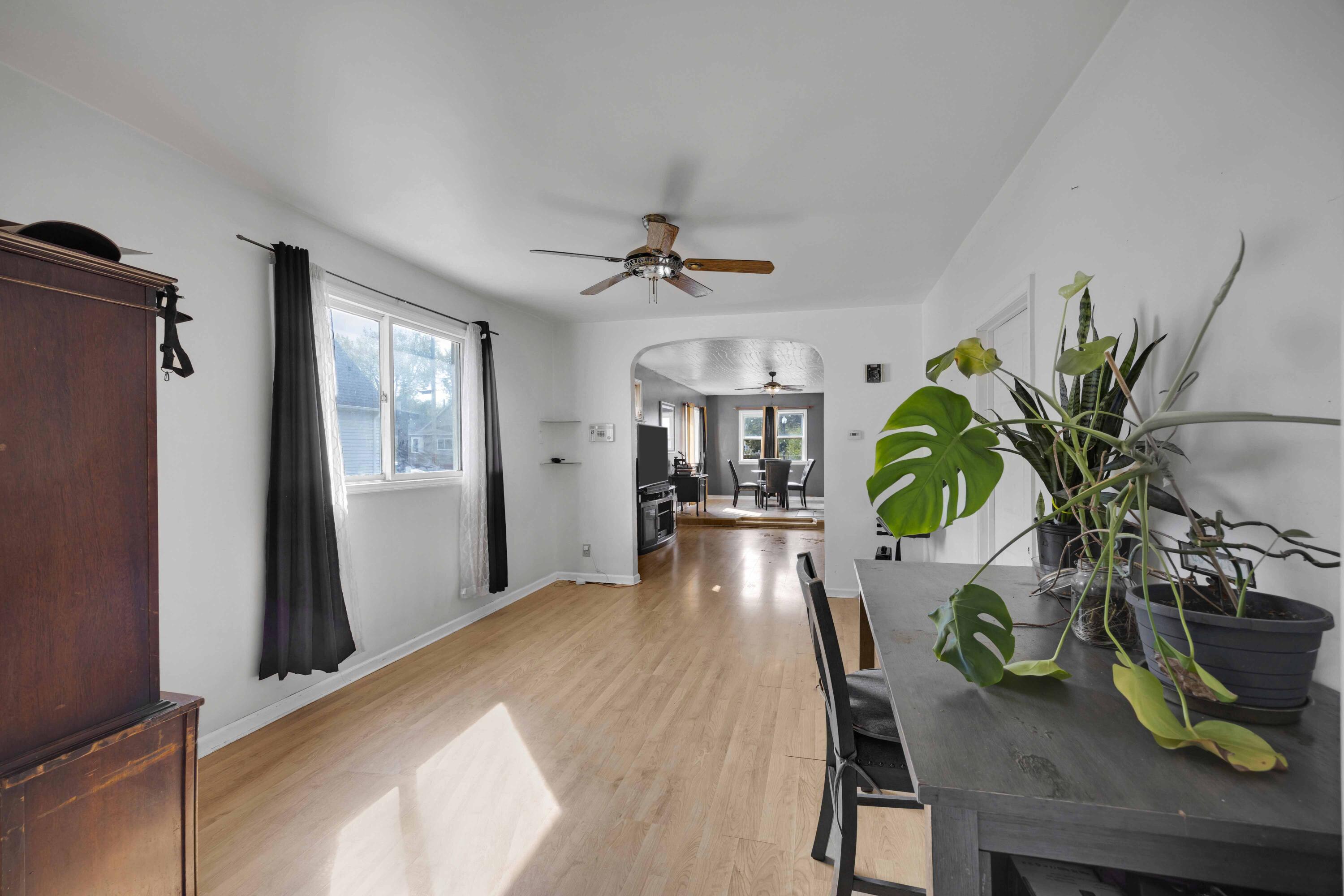 951 Wilcox Street Hammond, IN 46320 - Photo 7 of 18 3000x2000