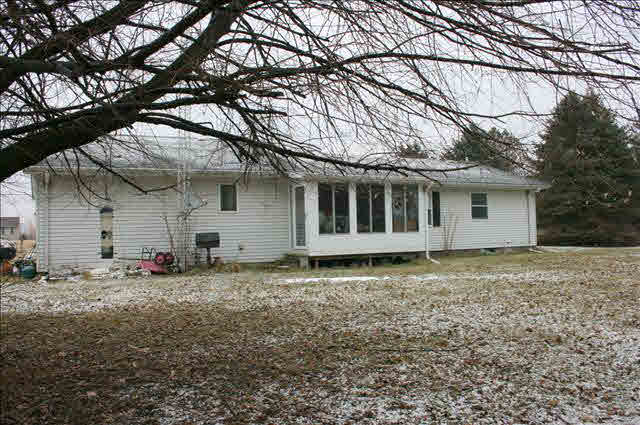 10699 Dennison Road Milan, MI 48160 - Photo 2 of 4 20028018-1.JPG