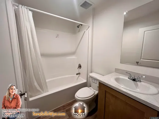 $92,000 | 401 South Russell Avenue, Douglas, WY 82633