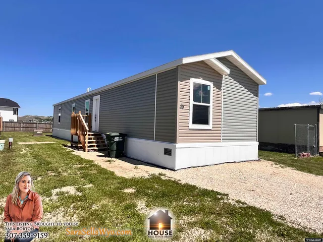 $92,000 | 401 South Russell Avenue, Douglas, WY 82633