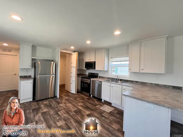 $92,000 | 401 South Russell Avenue, Douglas, WY 82633