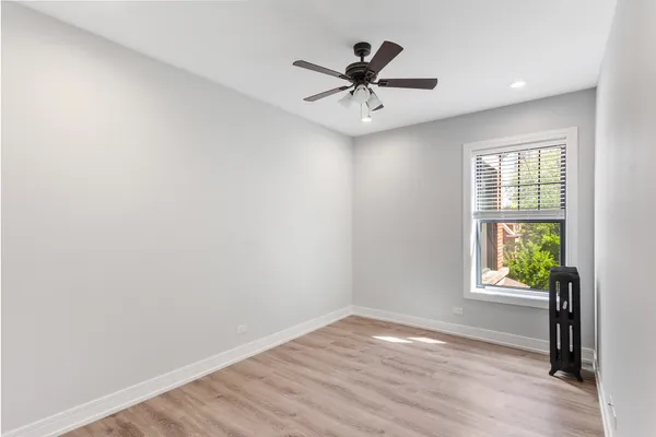 $2,954 | 1062 West Glenlake Avenue, Unit 2, Chicago, IL 60660