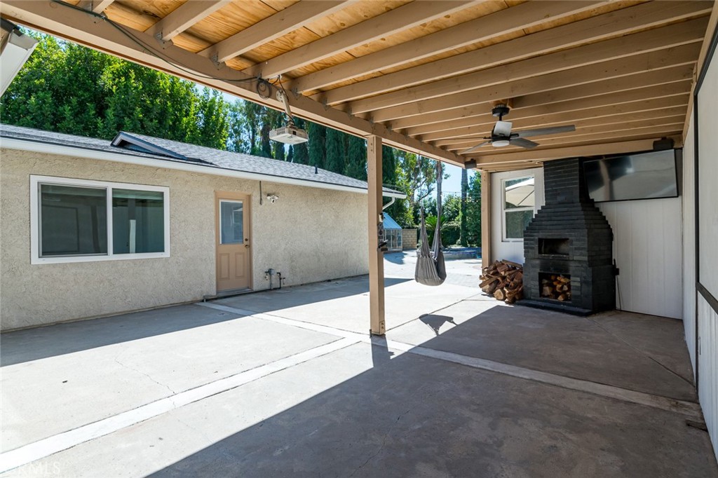 24218 Dalgo Drive Valencia, CA 91355 - Photo 42 of 62