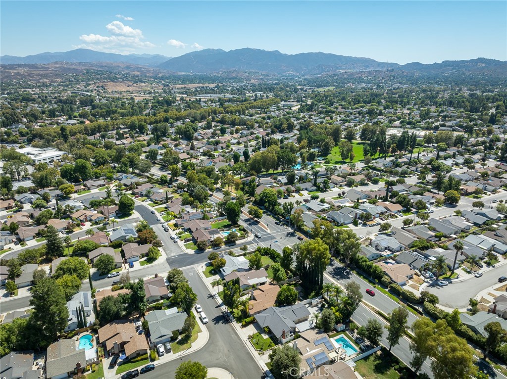 24218 Dalgo Drive Valencia, CA 91355 - Photo 58 of 62