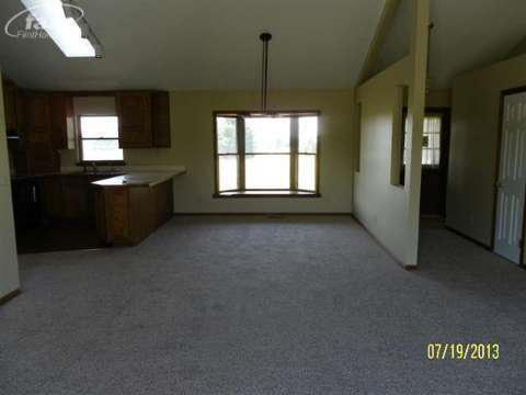 7210 Lahring Road Gaines, MI 48436 - Photo 5 of 20 20366470-4.JPG
