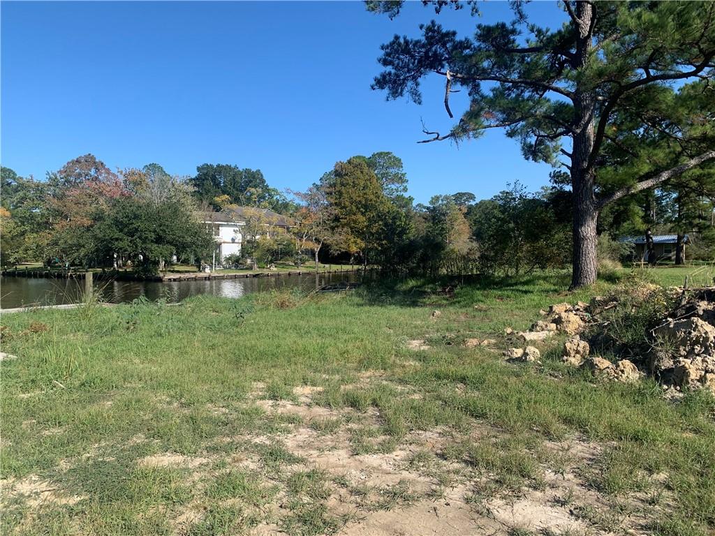 26415 Mildred Drive Lacombe, LA 70445 - Photo 3 of 6