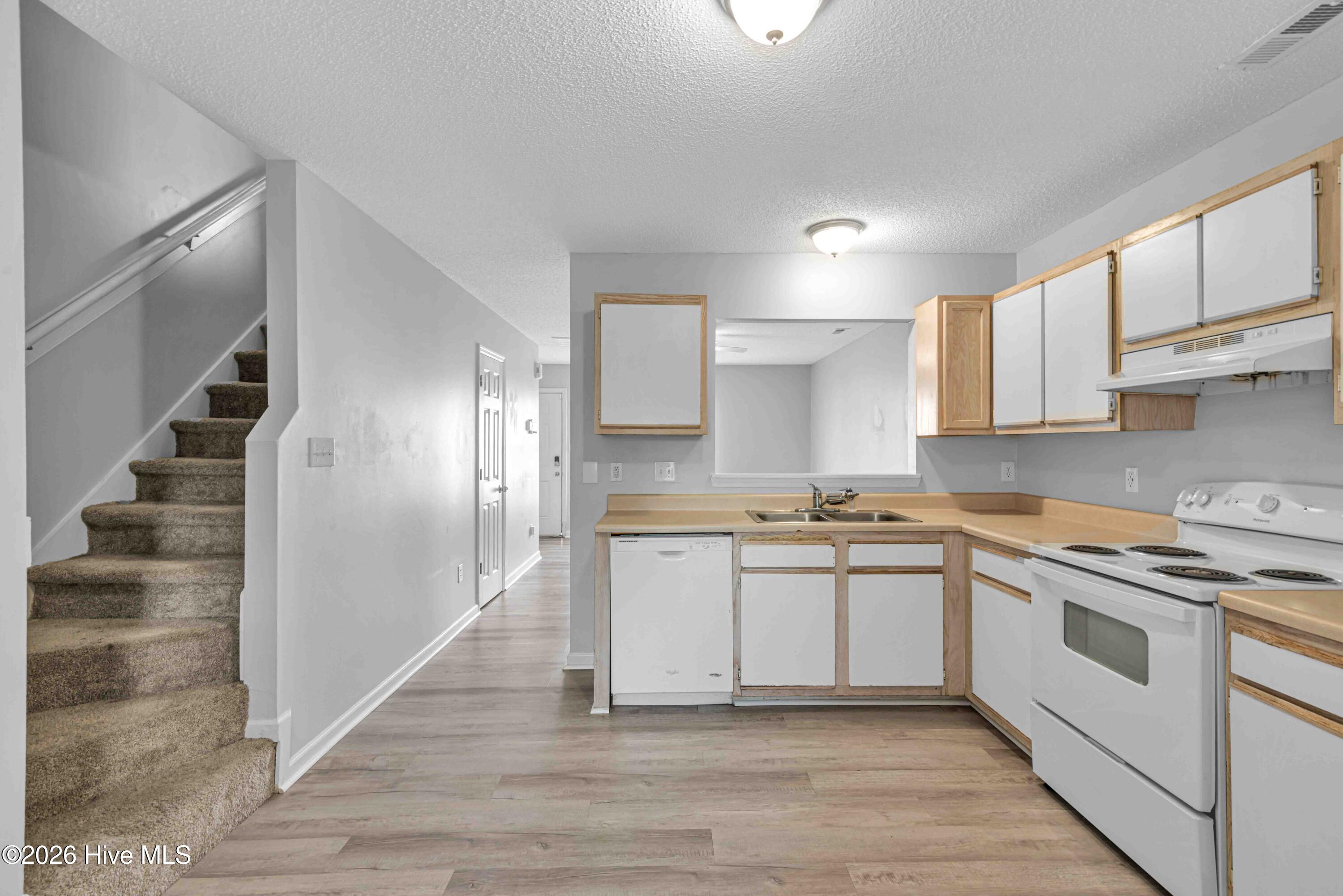 409 Timberlake Trail Jacksonville, NC 28546 - Photo 9 of 20 DSC_5275