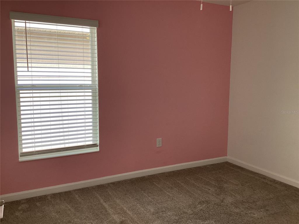 260 Pershing Street Bartow, FL 33830 - Photo 55 of 89 an empty room with a window