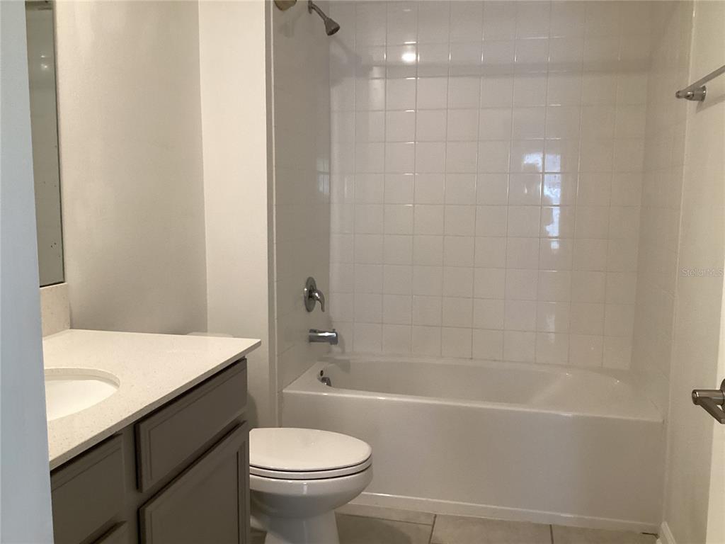 260 Pershing Street Bartow, FL 33830 - Photo 72 of 89 a bathroom with a sink a toilet and a bathtub