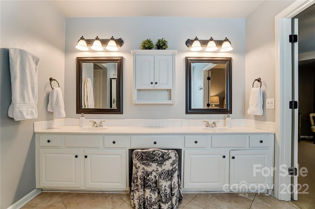 3126 Arborhill Road Charlotte, NC 28270 - Photo 36 of 48 Gallery Image 36