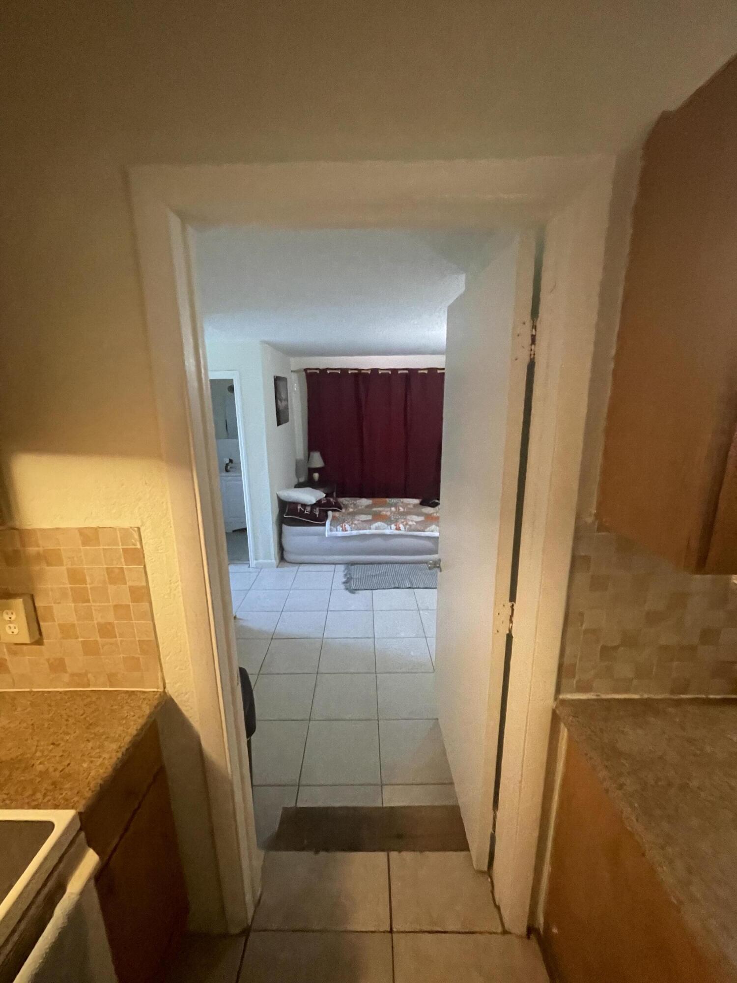 1549 West 28th Street Riviera Beach, FL 33404 - Photo 16 of 24 IMG_5856