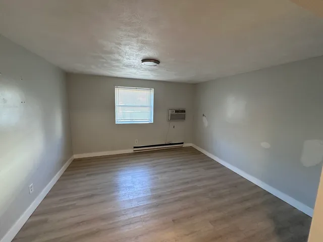 $1,800 | 20 Hy-Sil Avenue, Unit 3, Chelsea, MA 02150