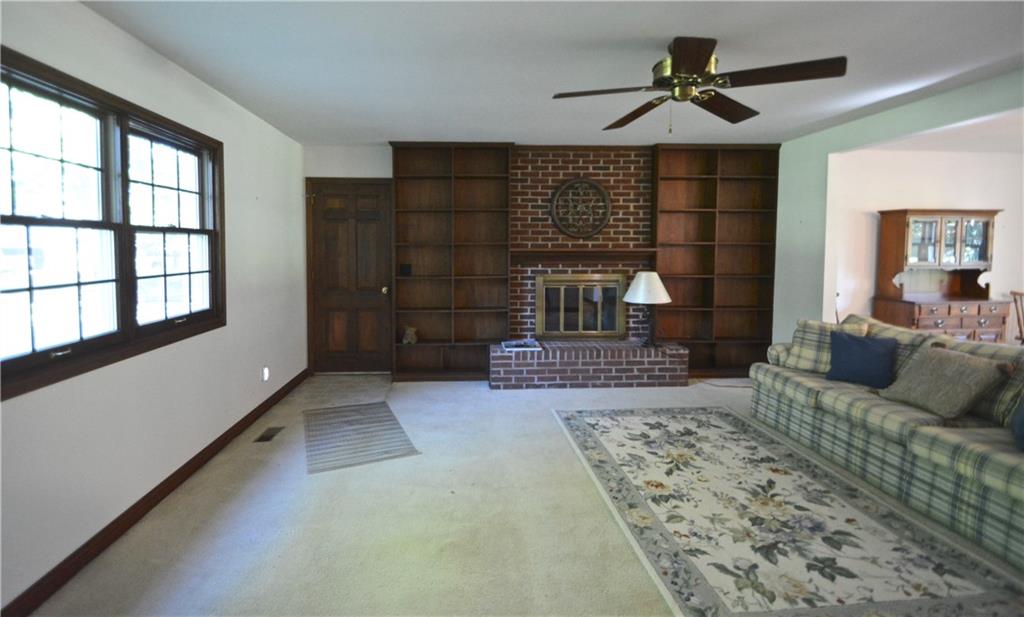 11930 Hoster Road Carmel, IN 46033 - Photo 5 of 34 Gallery Image 5