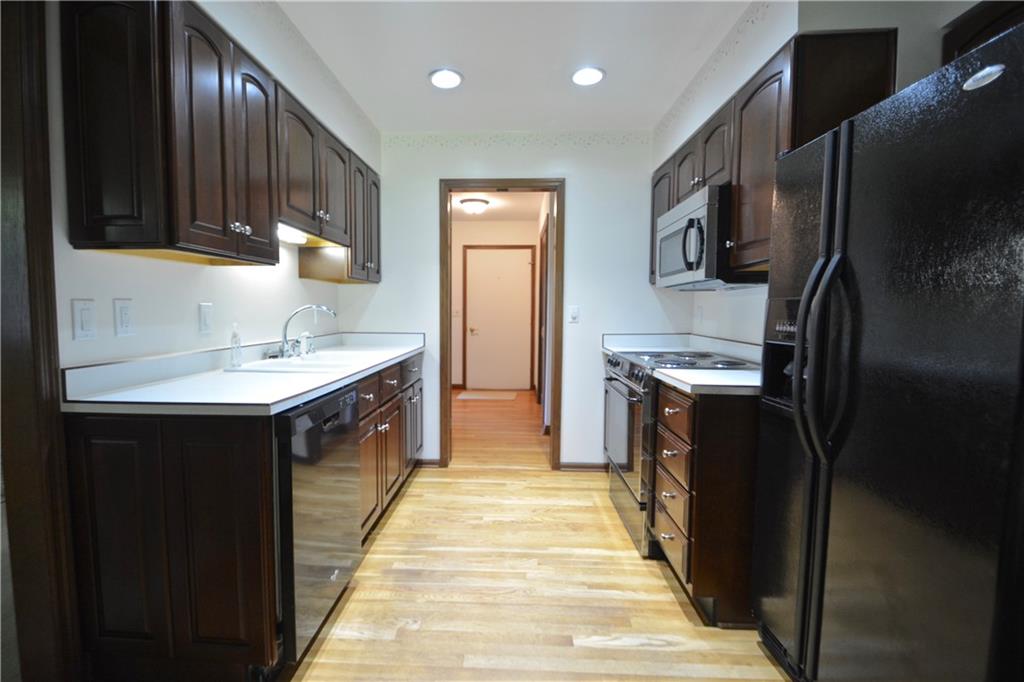 11930 Hoster Road Carmel, IN 46033 - Photo 10 of 34 Gallery Image 10
