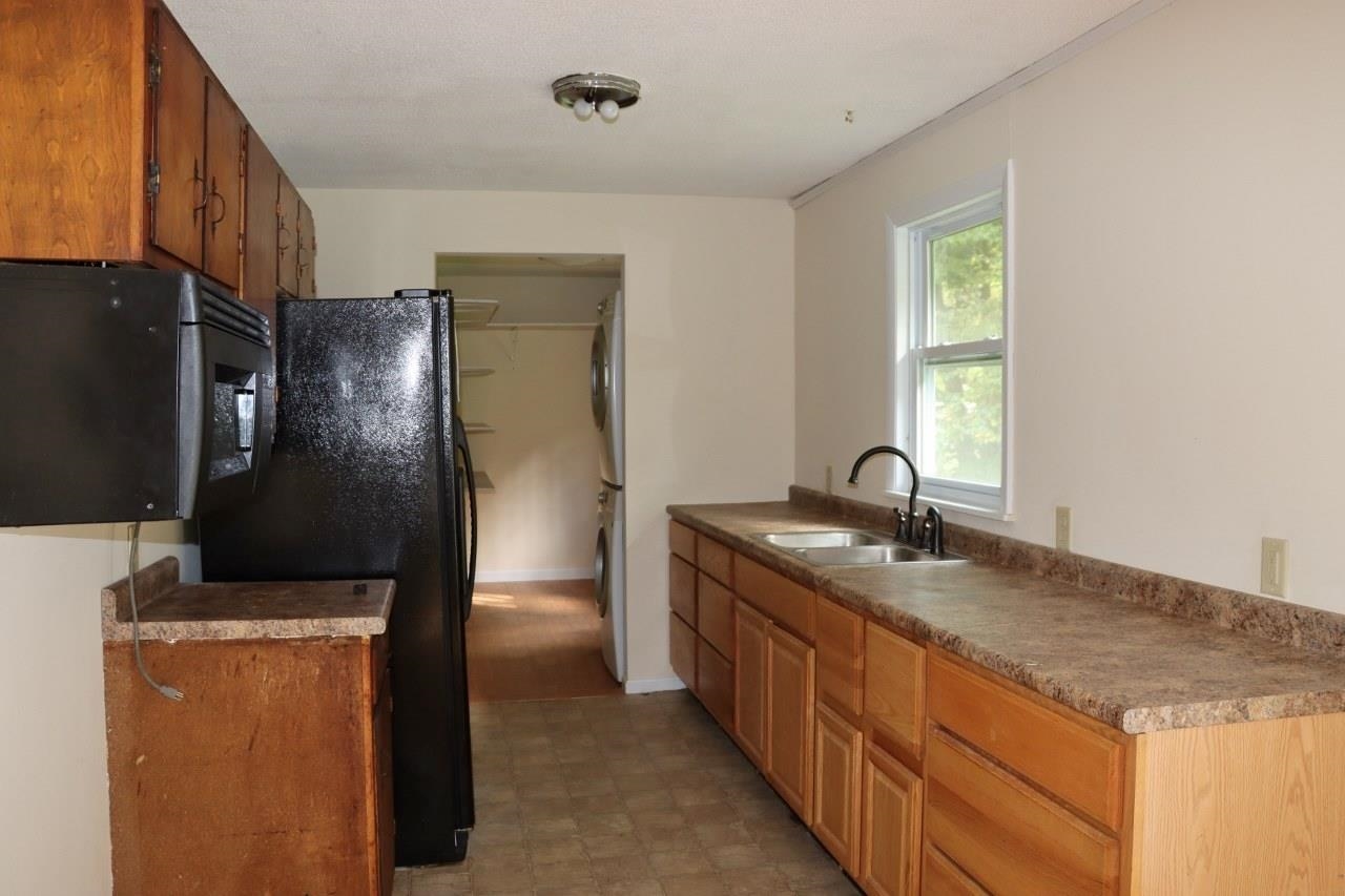 13 Hillside Road Springfield, VT 05156 - Photo 8 of 16