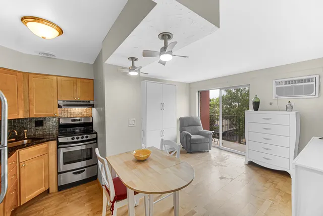 $89,000 | 7830 West North Avenue, Unit 505, Elmwood Park, IL 60707