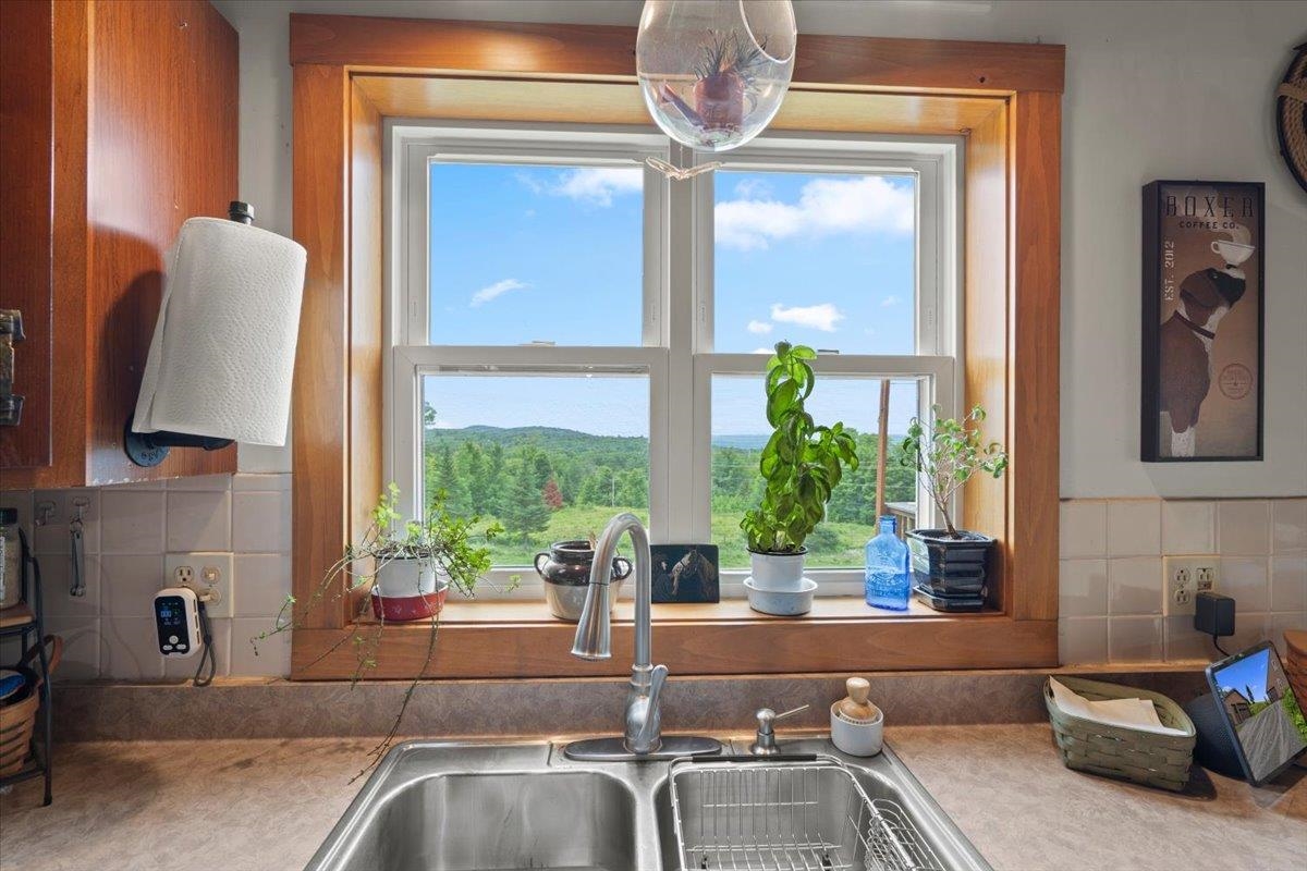 1297 Tower Road Williamstown, VT 05679 - Photo 17 of 39