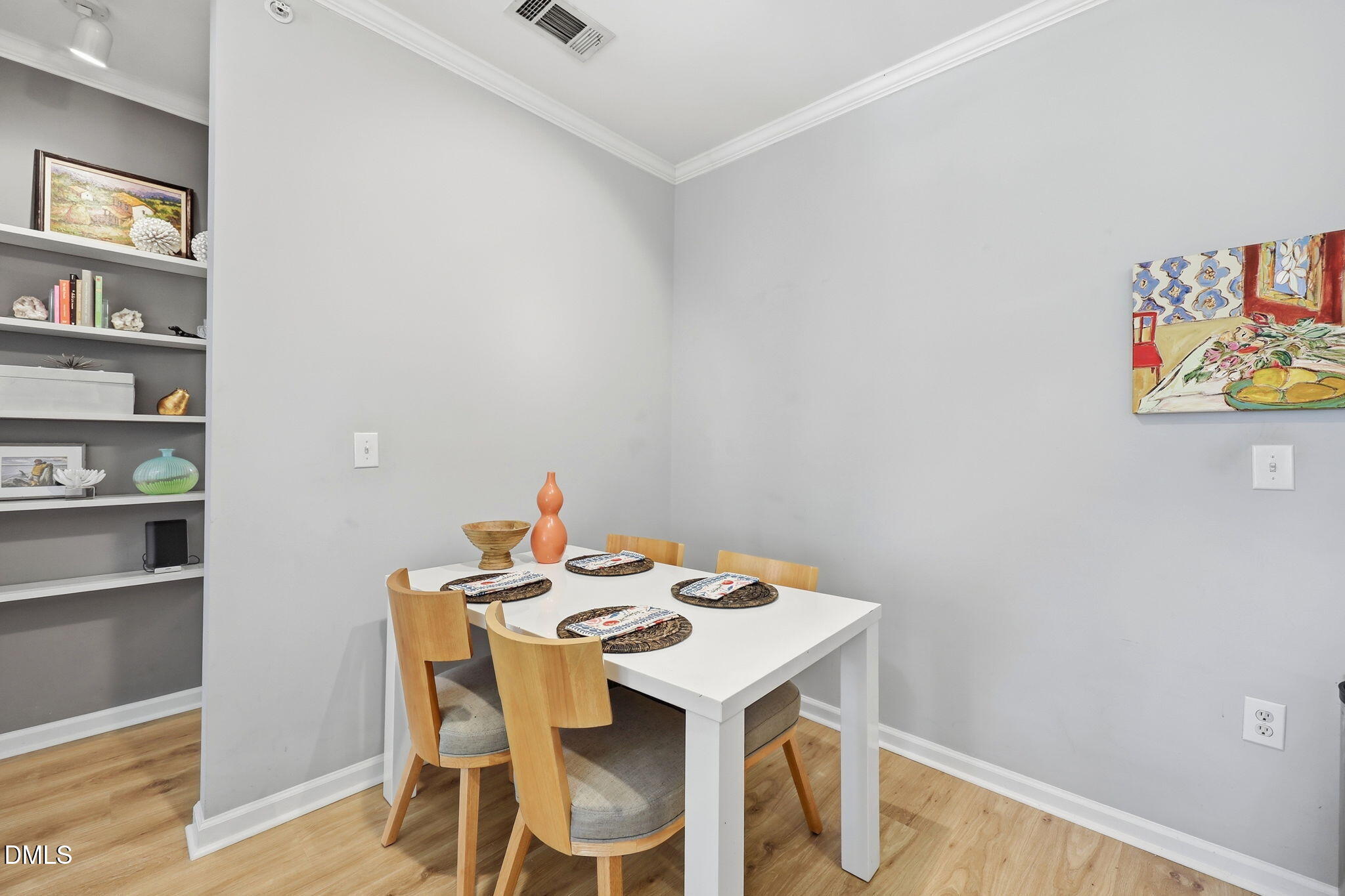 710 North Person Street, Unit 306 Raleigh, NC 27604 - Photo 5 of 41 12-web-or-mls-IMG_9020