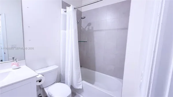 $3,300 | 3264 West 100th Terrace, Unit 3264, Hialeah, FL 33018