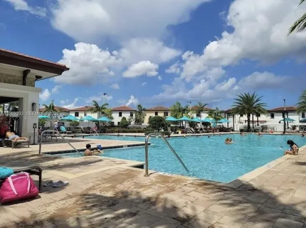 $3,300 | 3264 West 100th Terrace, Unit 3264, Hialeah, FL 33018