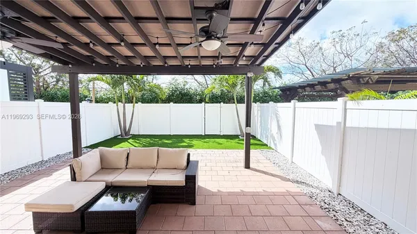 $3,300 | 3264 West 100th Terrace, Unit 3264, Hialeah, FL 33018