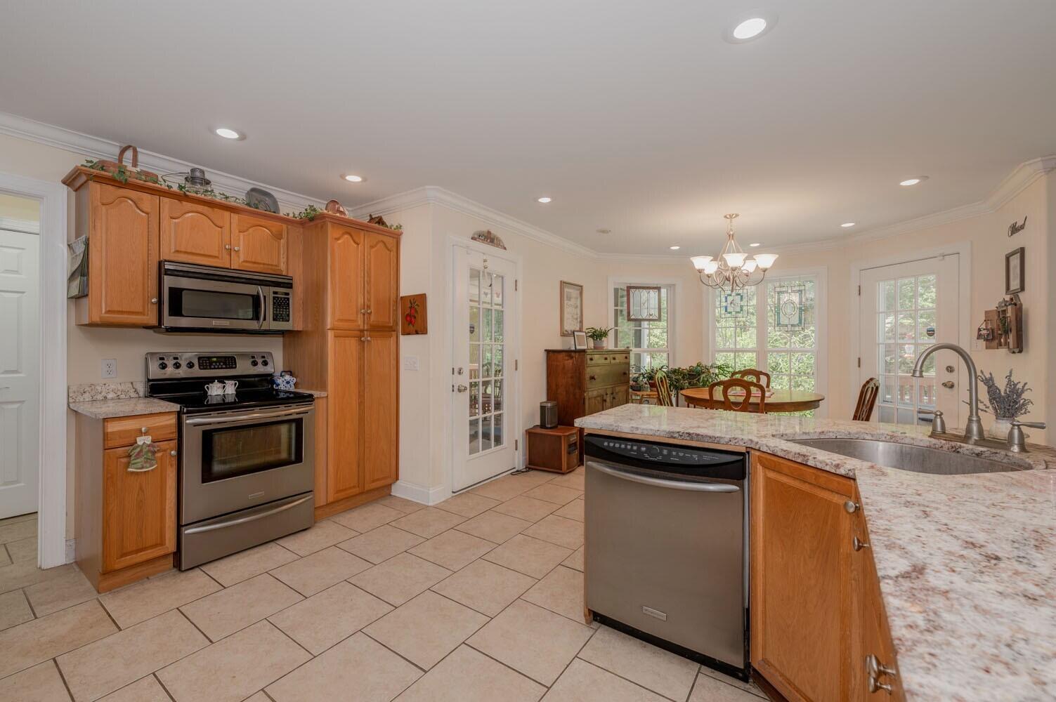 1390 Tatum Gulf Road Cloudland, GA 30731 - Photo 13 of 50 GT Kitchen
