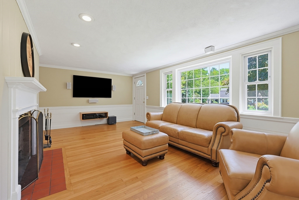 6 Spring Street Norfolk, MA 02056 - Photo 15 of 32